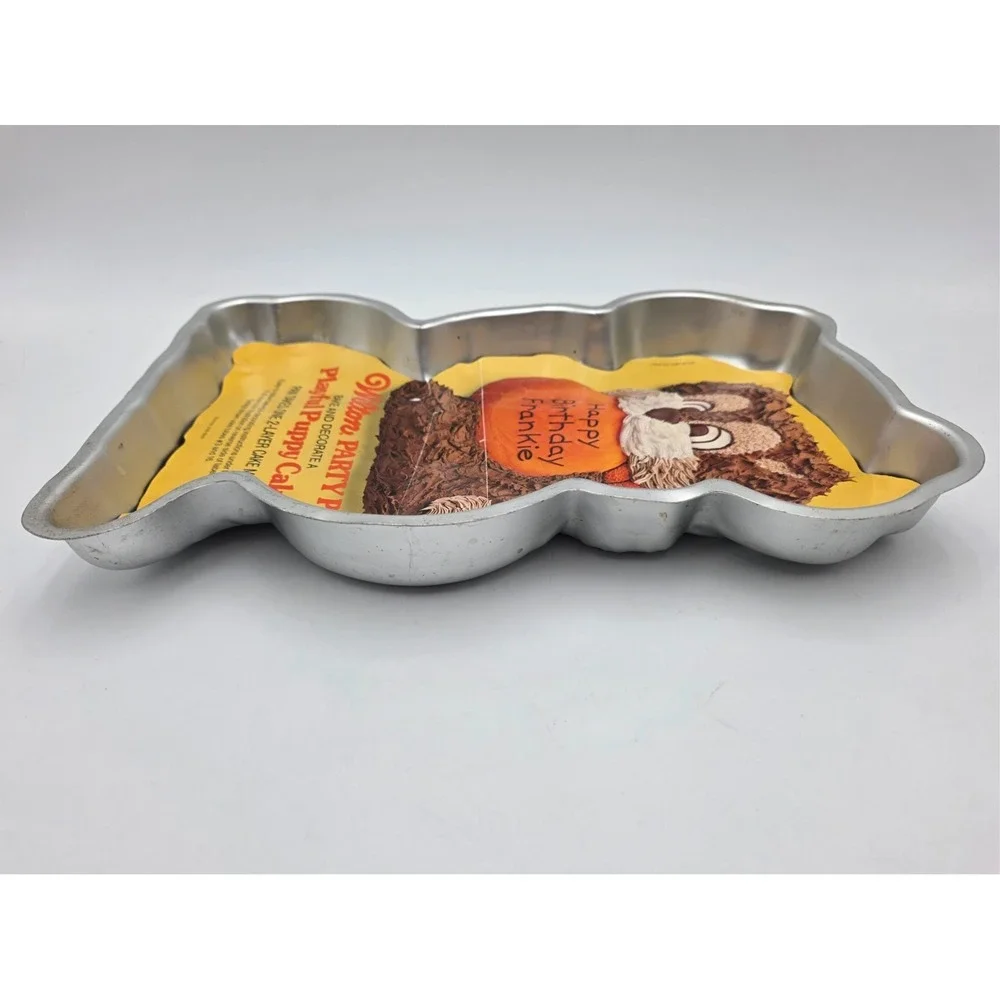 1978‎ Wilton Playful Puppy Cake Pan #502-7636 with Insert